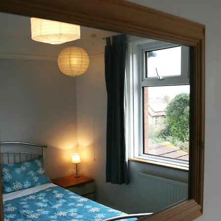 Northshorebude Backpackers Ostello *